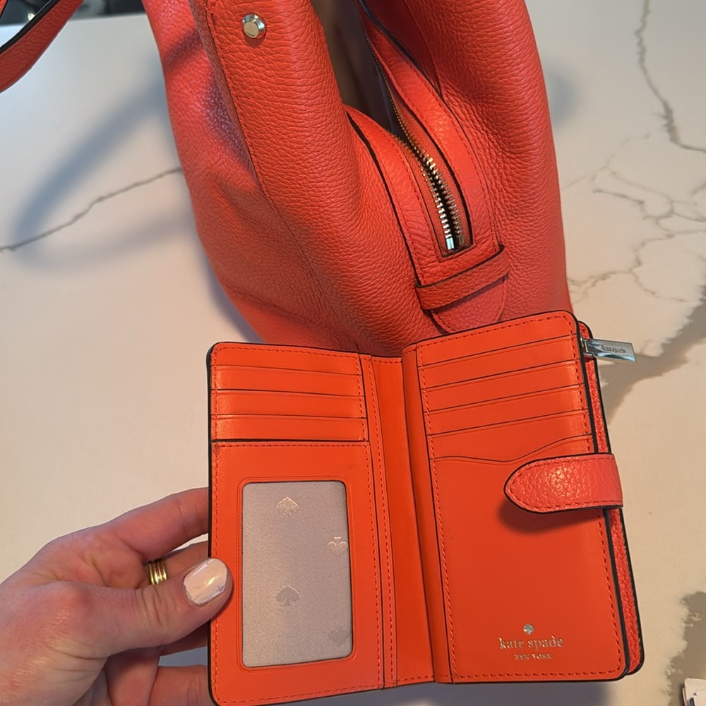 Kate Spade Set Coral Buds Handbag with Matching Wallet - Picture 4 of 6